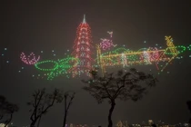 Hà Nội tiếp tục trình diễn máy bay không người lái tại Hồ Tây