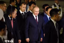 Tổng thống Vladimir Putin bắt đầu chuyến thăm cấp Nhà nước tới Việt Nam