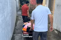 Hải Phòng: Thí sinh "đặc biệt" đến phòng thi bằng xe cứu thương