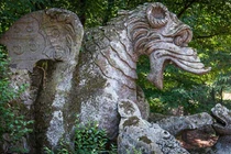 Bí ẩn khu vườn "quái vật" khiến nhiều người sợ hãi khi dạo bước