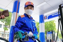 Giá xăng giảm hơn 300 đồng mỗi lít từ chiều 25/5