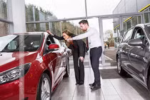 Mua ôtô ký gửi: Những lưu ý không thể bỏ qua tránh "tiền mất tật mang"