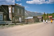 Khám phá những “thị trấn ma” nổi tiếng nước Mỹ