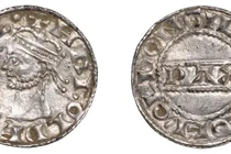 Dùng máy dò kim loại, bất ngờ phát hiện "kho báu" tiền tỷ