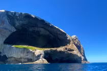 Bí mật bất ngờ ở hòn đảo trông giống "sọ người"