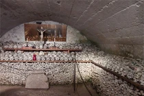 "Ngôi làng hộp sọ" độc nhất thế giới