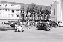 Loạt ảnh đặc sắc về phương tiện giao thông ở Sài Gòn năm 1950 