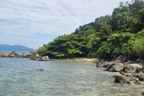 Khám phá bãi Cát Vàng - Thiên đường biển hoang sơ dưới chân núi Khỉ