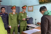 Đốt pháo tự chế gây náo loạn đám cưới, 3 người bị thương