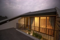 Nhà mái dốc xoè rộng "độc nhất vô nhị" ở Hải Phòng 