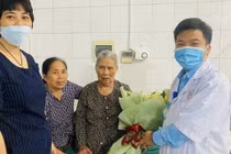 Đau bụng dữ dội cụ bà 93 tuổi mắc “bệnh” không có trong y văn