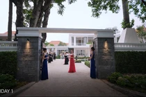 Trầm trồ biệt thự triệu đô xanh mướt của vợ chồng Chi Bảo