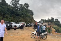 Vụ sạt lở đất kinh hoàng: "Đất đá đổ sập xuống quá nhanh khi mưa lớn..."