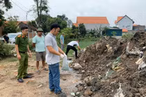 Chôn lấp hơn 400 tấn chất thải, 3 đối tượng bị khởi tố