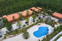 Cận cảnh biệt phủ 15ha khiến đại gia chi 2 tỷ/tháng thuê người làm