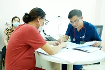 Bệnh nhân thấy tiện lợi vì đi khám ngoài giờ tại Bạch Mai