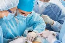 "Tiền mất, tật mang" vì... sập bẫy quảng cáo làm đẹp, trị bệnh trên MXH