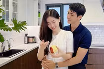 Bình An - Phương Nga tất bật trang trí nhà đón Tết