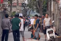 Trâu "điên" tấn công làm 3 người thương vong ở Quảng Bình