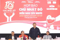 Họp báo chủ nhật đỏ