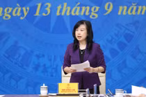 Bộ trưởng Bộ Y tế Đào Hồng Lan trả lời kiến nghị của cử tri.