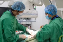 Bệnh viện đầu tiên thực hiện: Ngồi nhà lấy số khám chữa bệnh qua app