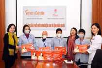 Mang mùa đông ấm áp đến với người có công và bệnh nhân nghèo