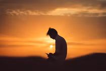 Hối hận… phản bội vợ cũ