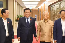 Tổng Bí thư Nguyễn Phú Trọng dự phiên thảo luận của Quốc hội