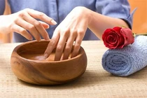 Dưỡng ẩm đôi tay mềm mịn suốt mùa lạnh