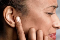 Mẹo chữa ù tai tại nhà nhanh chóng, hiệu quả