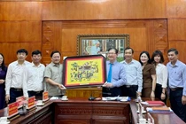  Phát huy vai trò của đội ngũ trí thức đóng góp cho địa phương