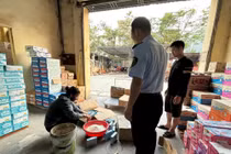 Tiêu hủy hơn 420 sản phẩm sữa bột béo và sữa nước nhập lậu