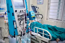 Người đàn ông ở Phú Thọ suýt tử vong do ngộ độc methanol