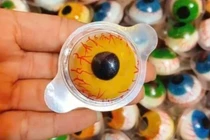 Bé trai 3 tuổi ở Huế tử vong thương tâm do hóc kẹo hình con mắt