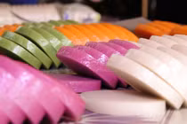 Món bánh độc lạ, đẹp mắt ở Hà Giang, ai ăn cũng mê