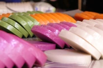 Món bánh độc lạ, đẹp mắt ở Hà Giang, ai ăn cũng mê