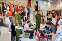 Phá đường dây môi giới mại dâm dưới vỏ bọc chủ shop quần áo