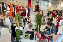 Phá đường dây môi giới mại dâm dưới vỏ bọc chủ shop quần áo