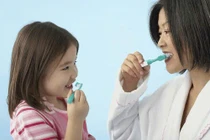 Làm sao khi trẻ lười đánh răng?