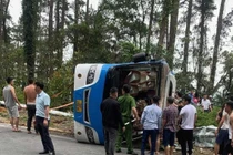 Tình trạng đăng kiểm xe khách bị lật khiến 3 người tử vong ở Tam Đảo