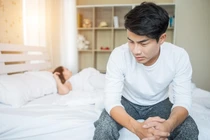 Đàn ông cũng có ngày “đèn đỏ”