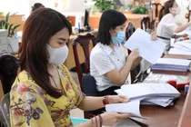 Bộ Nội vụ đề xuất giữ nguyên cán bộ, công chức cấp xã sau sáp nhập