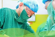 10 năm khổ sở chung sống với sa sinh dục được phẫu thuật giải thoát