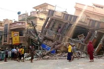 Động đất 7,7 độ Richter ở Myanmar: Thương vong tăng lên hơn 2.300 người