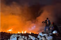 Đắk Lắk: Cháy lớn tại bãi tập kết phế liệu trong thành phố Buôn Ma Thuột