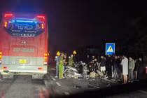 Quảng Bình: Hai xe máy tông nhau trên Quốc lộ 1A, 3 người thương vong