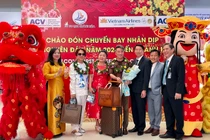 Sân bay Cam Ranh đón chuyến bay “xông đất” đầu năm Giáp Thìn 