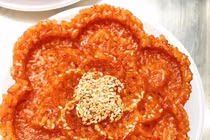 Bí quyết nấu xôi gấc lên màu đẹp, thơm dẻo cúng Tất niên