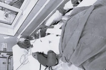 Nam thanh niên suýt mất mạng vì tự học chế mìn